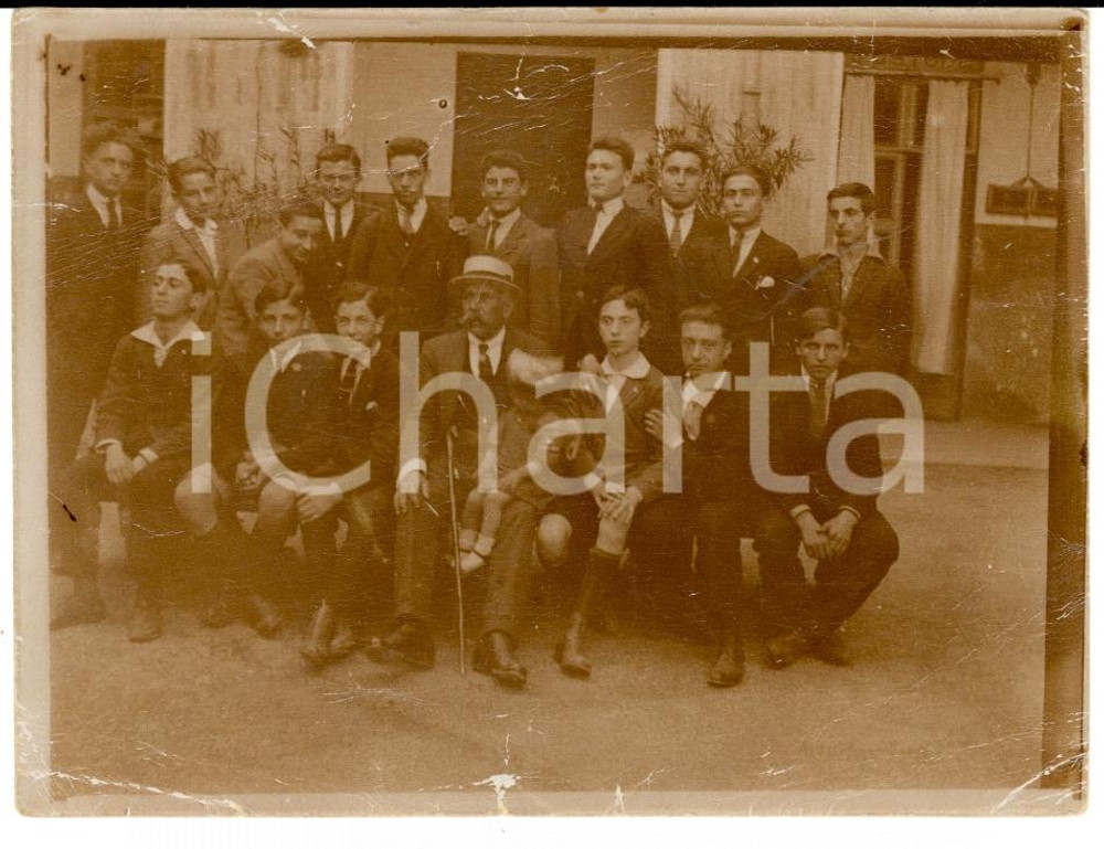 Fotografia d epoca originale 1923 ALESSANDRIA Studenti classi prime con il prof. ROCCO Foto di gruppo 1