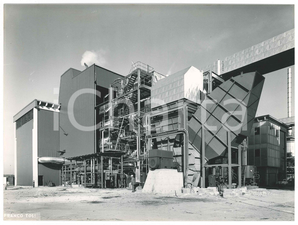 Fotografia d epoca originale 1975 ca s. l.  Ditta Franco TOSI Meccanica LEGNANO  Stabilimento Foto 2 1