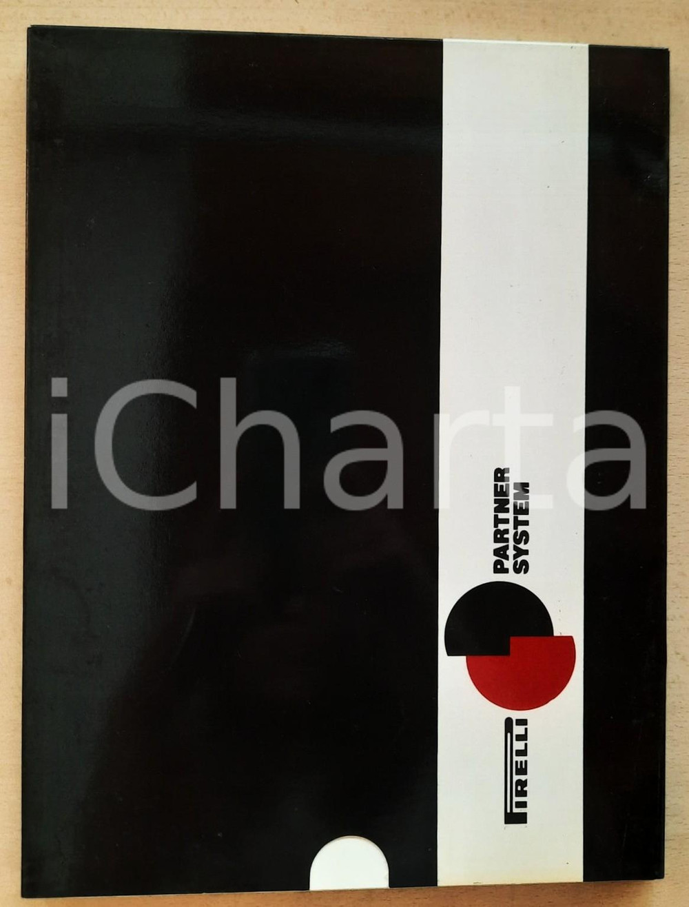 Libro, pubblicazione d epoca 1984 PIRELLI Partner System  Arredo P per negozi di pneumatici ILLUSTRATO 3 1