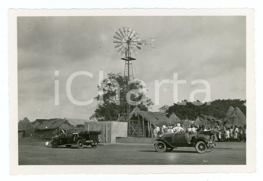 1935 ca AFGOI - SOMALIA Pozzo con aeromotore - Foto 14x10 cm Fotografia originale d'epoca, con didascalia al verso. FAIR/discreto Lievi difetti di stampa Formato: 14x10 cm originale e autentica 1