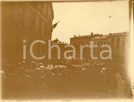 1927 LIEGI BELGIO 12° Centenario santificazione S. Hubert - Fotografia 11x9 cm Fotografia originale d'epoca, scattata in occasione del dodicesimo centenario dalla santificazione di S. Hubert.  GOOD/buono  Formato: 12x9 cm originale e autentica 1