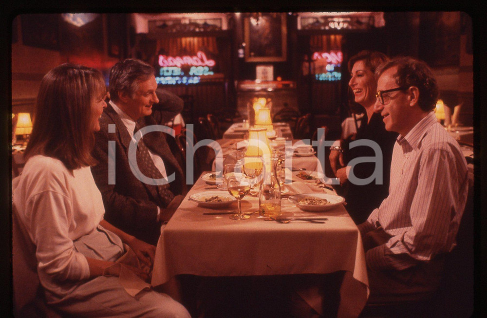 Fotografia d epoca originale 35mm vintage slide 1993 MANHATTAN MURDER MYSTERY Woody ALLEN Diane KEATON 2 1