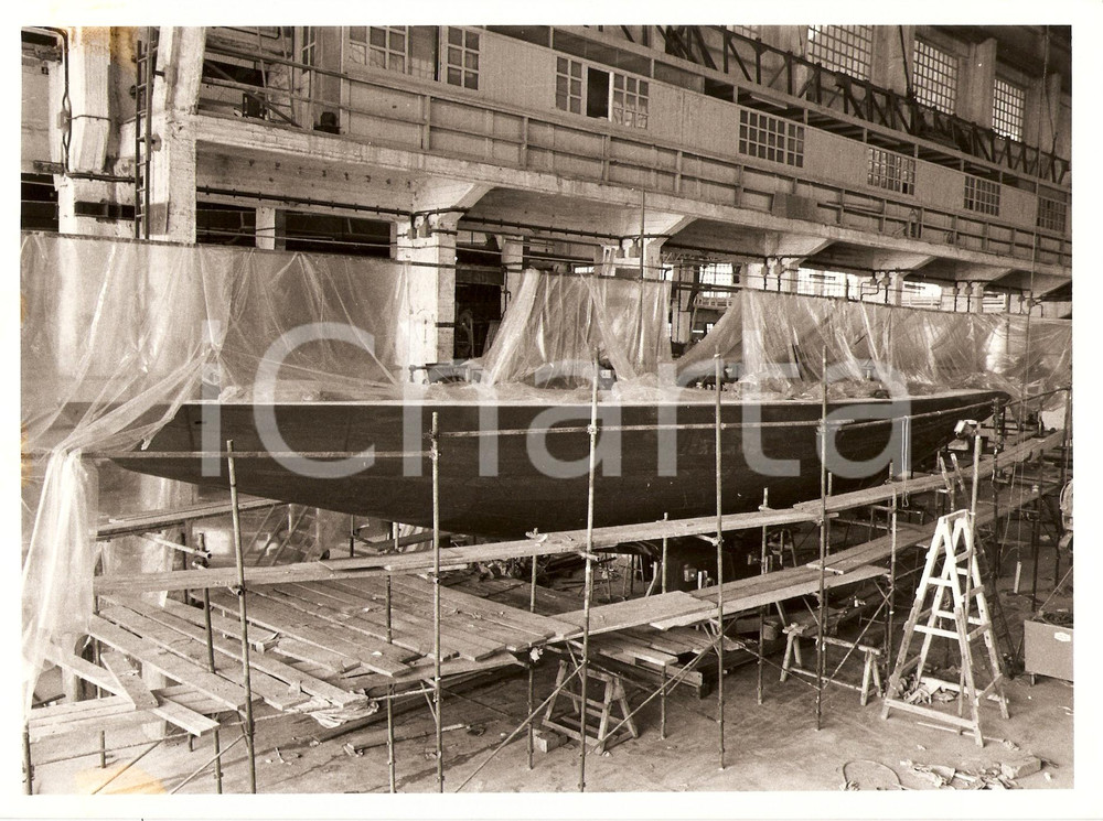 Fotografia d epoca originale 1985 ca VARAZZE Cantieri BAGLIETTO Scafo ITALIA Yacht club italiano Foto 3 1
