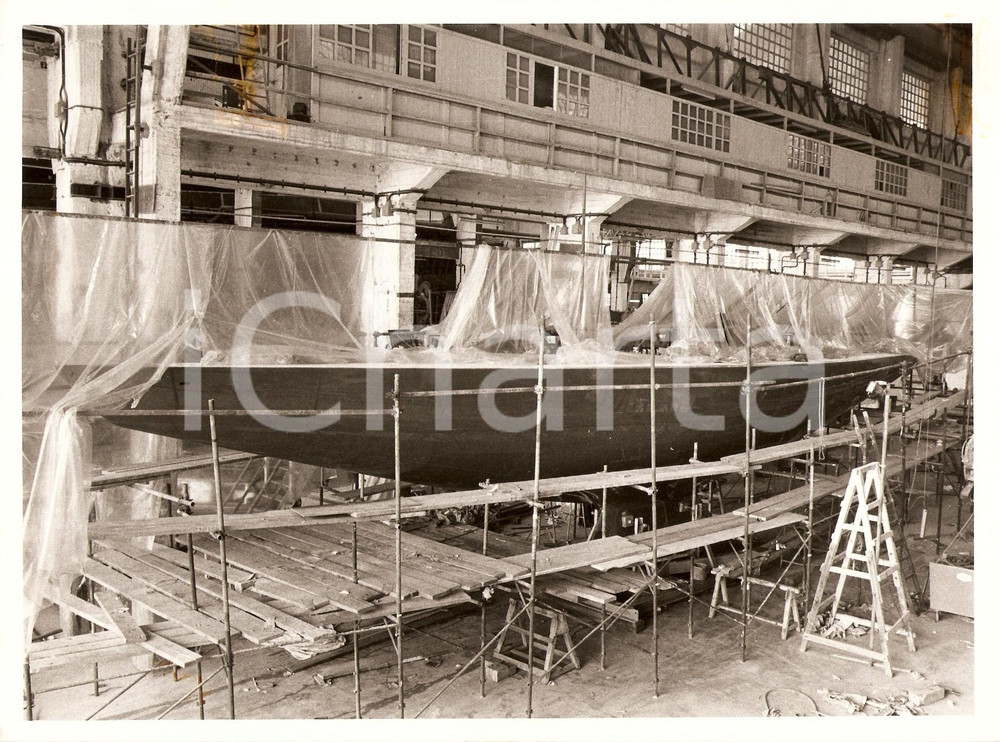 Fotografia d epoca originale 1985 ca VARAZZE Cantieri BAGLIETTO Scafo ITALIA Yacht club italiano Foto 5 1