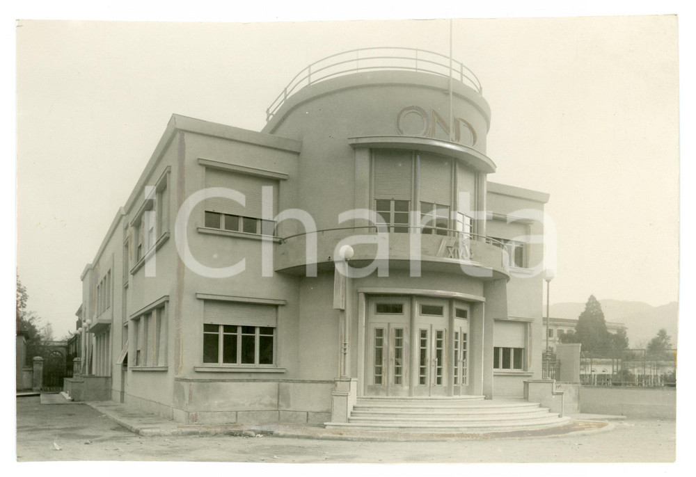 1936 LA SPEZIA Teatro Arsenale OND Opera Nazionale Dopolavoro  - Foto 22x15 cm Fotografia originale d'epoca, con didascalia al verso. FAIR/discreto Lievi smussature agli angoli Formato: 22x15 cm originale e autentica 1