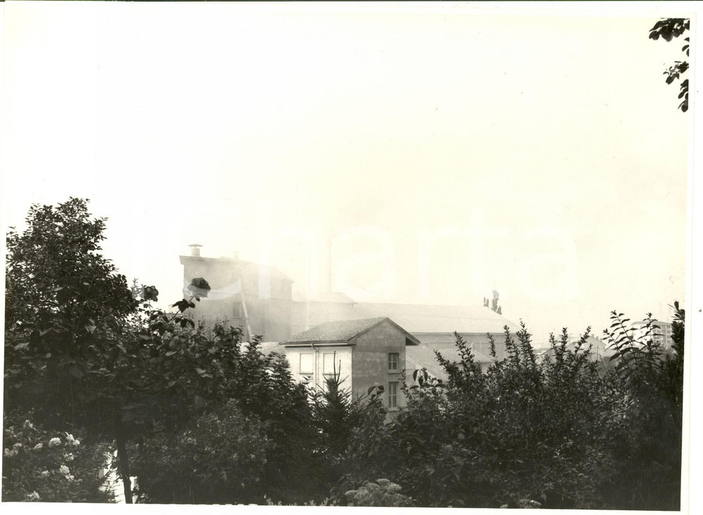 1963 STRADELLA Veduta con cementificio in attività *Foto PERDUCA 24x18 (3) Fotografia d'epoca, con timbro al verso. CONDIZIONI: G    originale e autentica 1