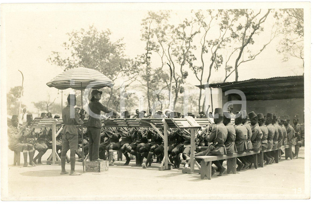 Fotografia d epoca originale 1930 ca CONGO ELISABETHVILLE Concert fanfare coloniale Photo L. GABRIEL 13 1