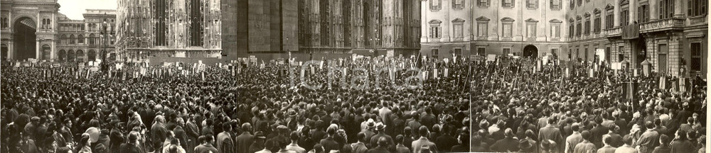 Fotografia d epoca originale 1938 MILANO Piazza Duomo  Folla acclama il RE per NATALE DI ROMA Foto 2 1