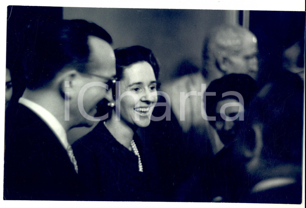 Fotografia d epoca originale 1960 ca BRUXELLES ? Regina Fabiola del Belgio a un evento pubblico Foto 1 1