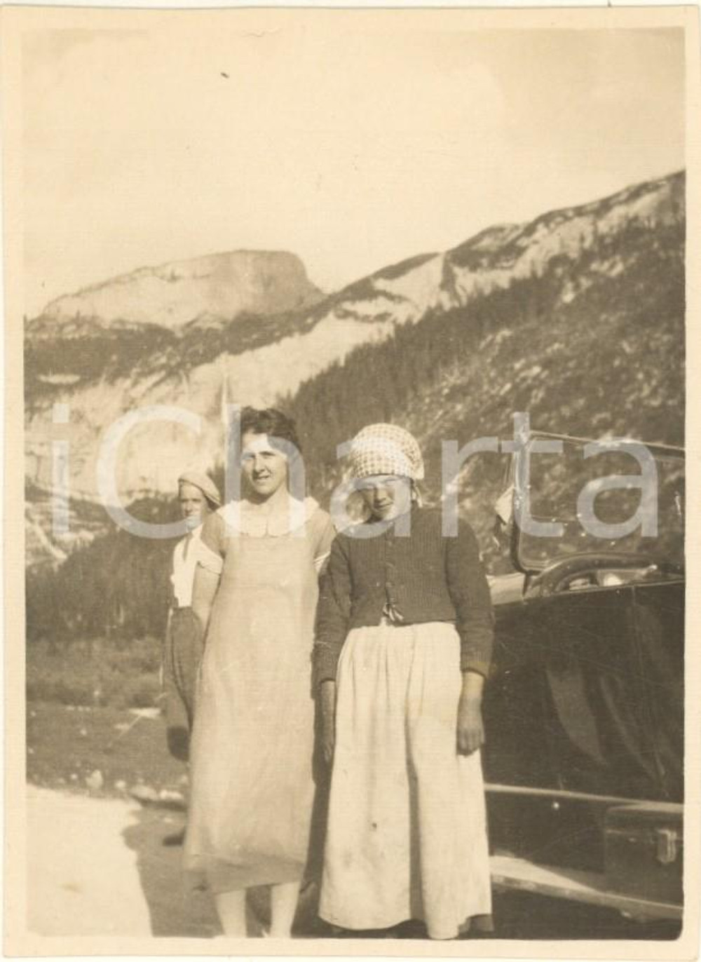 Fotografia d epoca originale Agosto 1926 DOLOMITI  VAL CONTRIN Due paesane  Ritratto Foto 8x11 cm 1