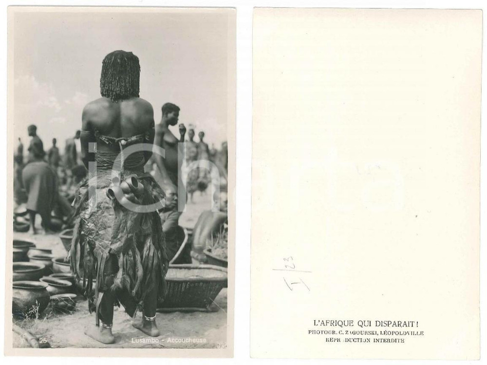 1930 ZAGOURSKI «L'Afrique qui disparaît» - Sankuru - Accoucheuse *Postcard 23  Fotocartolina postale d'epoca, appartenente alla serie &laquo;L'Afrique qui dispara&icirc;t&raquo; del fotografo Casimir Zagourski (L&eacute;opoldville), n&deg; 23.Non viaggiata.CONDIZIONI: GFORMATO: 9x14 cm    originale e autentica 1