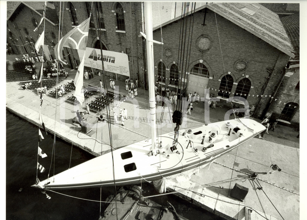 Fotografia d epoca originale 1985 VENEZIA AZZURRA II Allestimento cerimonia del VARO Sailing regatta Foto 8 1