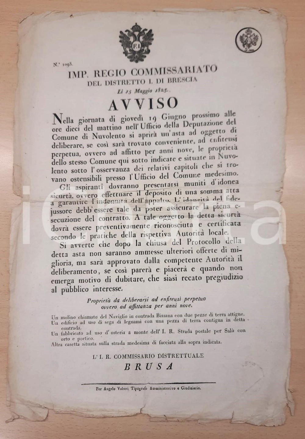1825 NUVOLENTO (BS) Asta per affitto di fondi comunali *Avviso 30x45 cm Avviso originale d'epoca, dell'Imp. Regio Commissariato di Brescia. POOR/danneggiato piegature d'epoca; piccoli strappi e mancanze marginali Formato: 30x45 cm originale e autentica 1