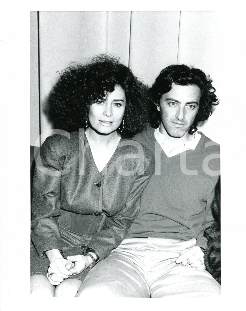 Fotografia d epoca originale 1987 CINEMA Corinne CLERY e Luca BARBARESCHI alla prima di Via Montenapoleone 1