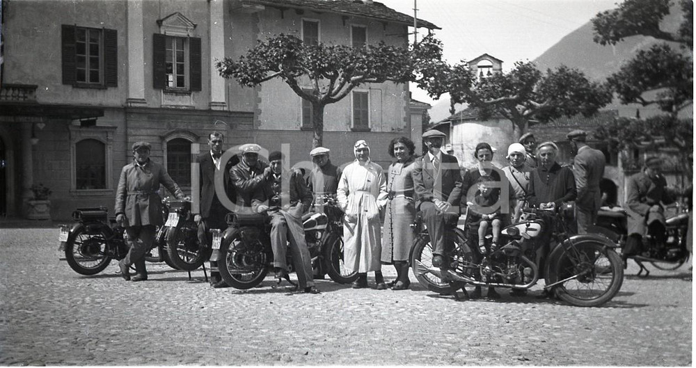 Fotografia d epoca originale 1920ca ITALIA Motociclisti con Moto Guzzi 500 S 1 NEGATIVO ORIGINALE 1