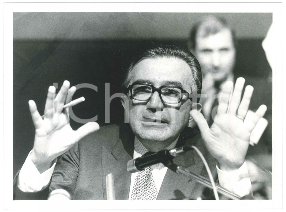 Fotografia d epoca originale 1985 MILANO Castello Sforzesco  DC  Giulio ANDREOTTI 3 Foto 24x18 1