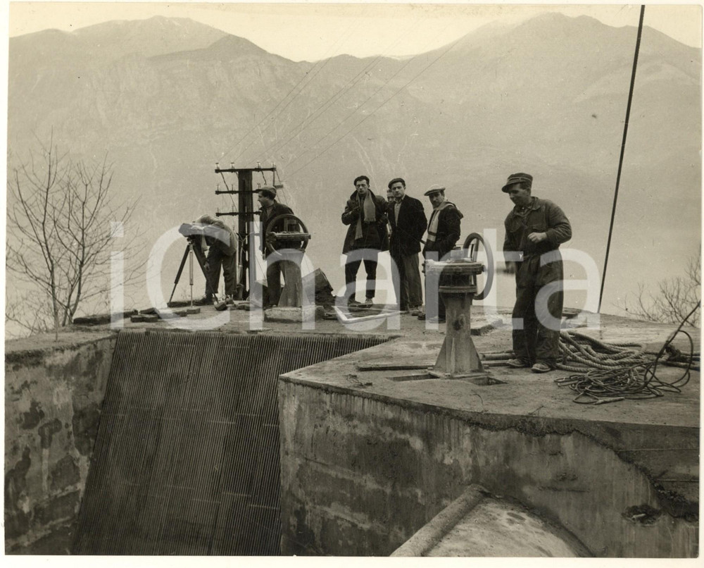 Fotografia d epoca originale 1952 Centrale di GRATACASOLO BS Troupe RAI per film sperimentale  Foto 23x18 1