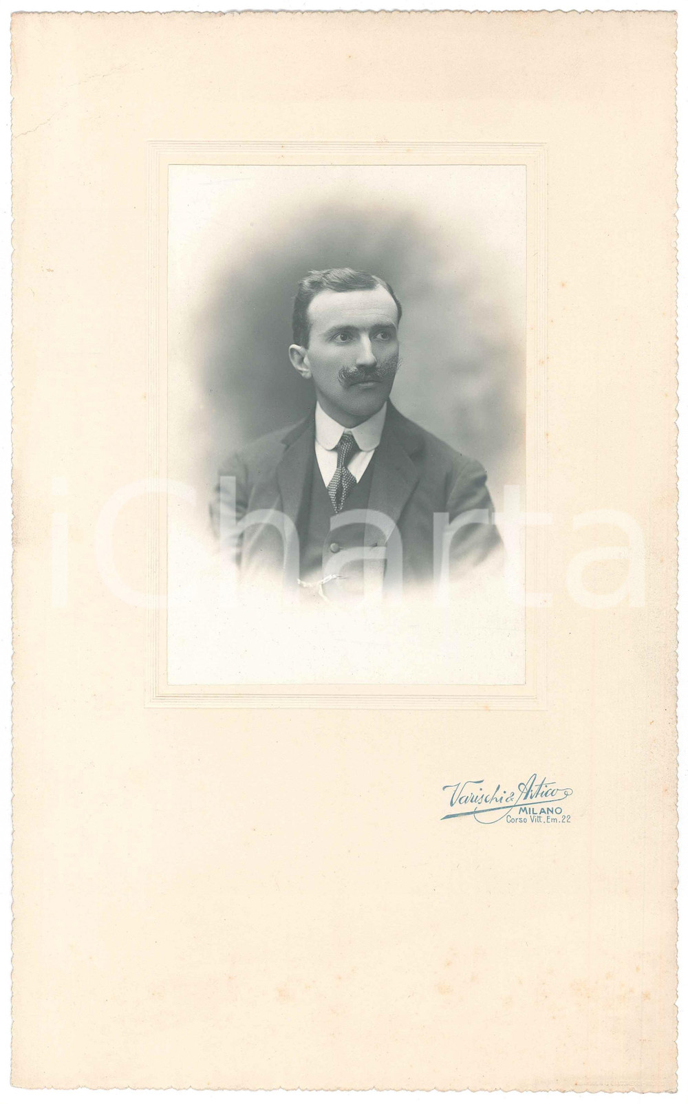 Fotografia d epoca originale 1915 ca MILANO Ritratto maschile  Busto  Foto VARISCHI & ARTICO 2 1
