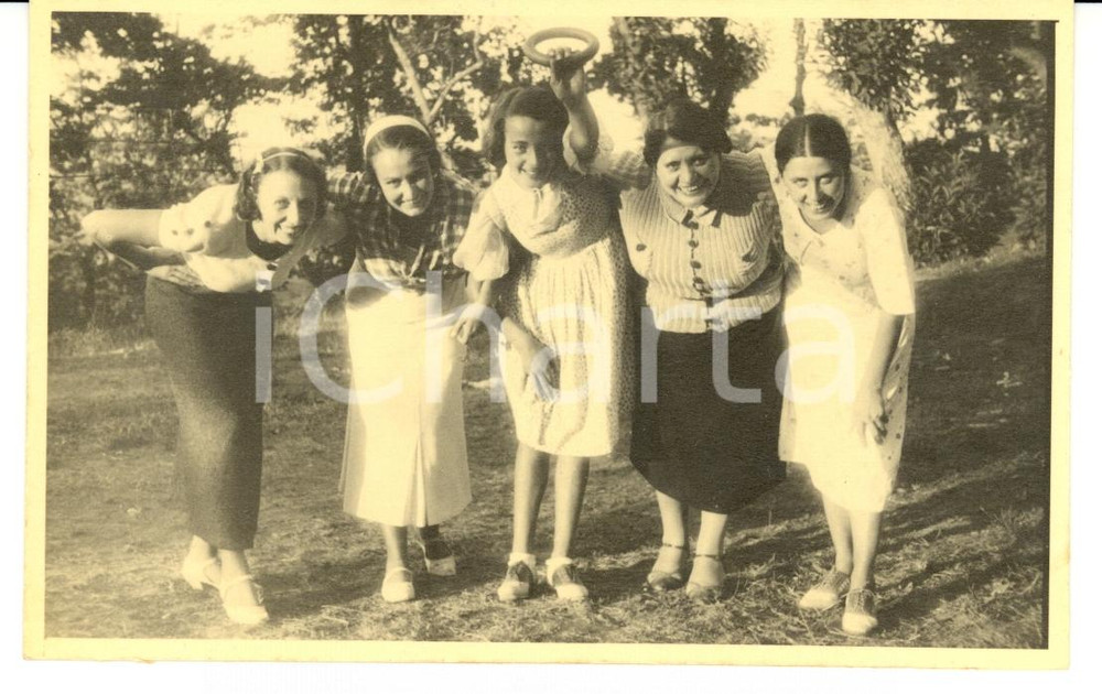 Fotografia d epoca originale 1940 ca GRILLANO OVADA AL Ragazze al lancio dell anello Fotografia 4 1