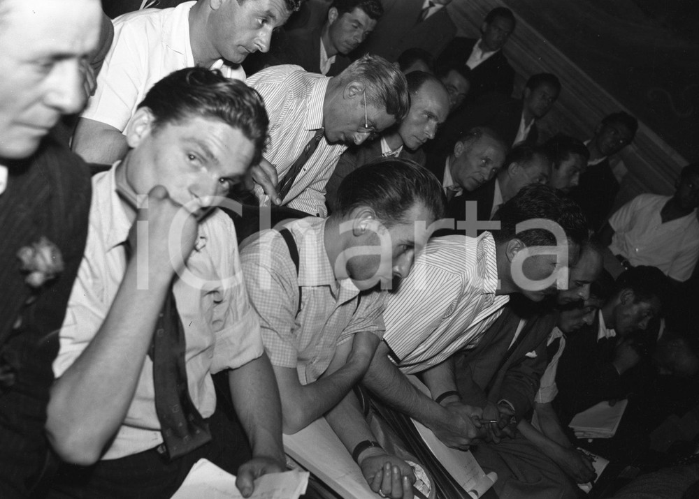 Fotografia d epoca originale 1950 BRESCIA Congresso Partito Comunista Italiano, delegati  NEGATIVO ORIGINALE 1