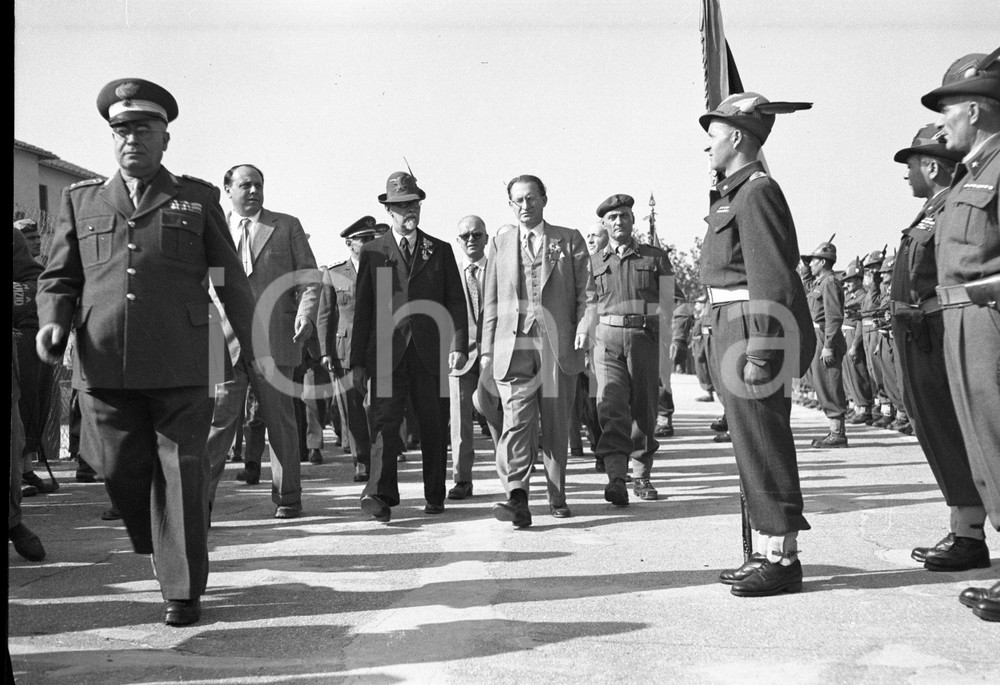 Fotografia d epoca originale 1948 BASSANO DEL GRAPPA DE GASPERI al Ponte degli Alpini 2 NEGATIVO ORIGINALE 1
