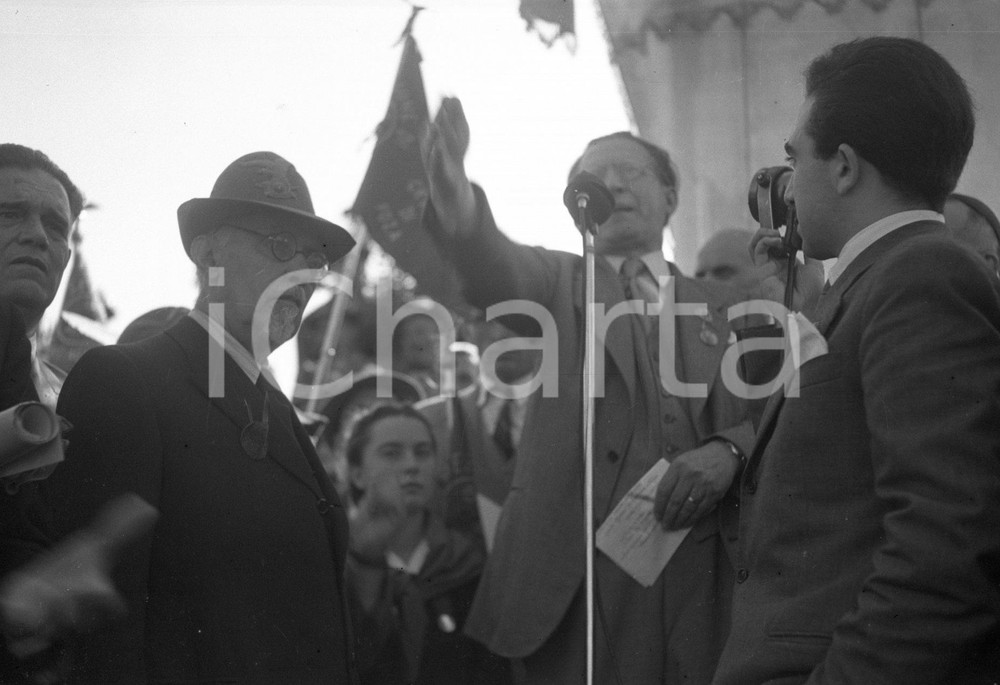 Fotografia d epoca originale 1948 BASSANO DEL GRAPPA Alcide DE GASPERI discorso inaugurale NEGATIVO ORIGINALE 1