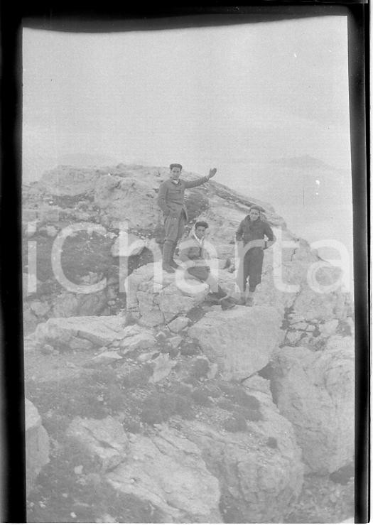 Fotografia d epoca originale 1923 GRUPPO DELLE GRIGNE LC Sulla cima della montagna NEGATIVO ORIGINALE 1