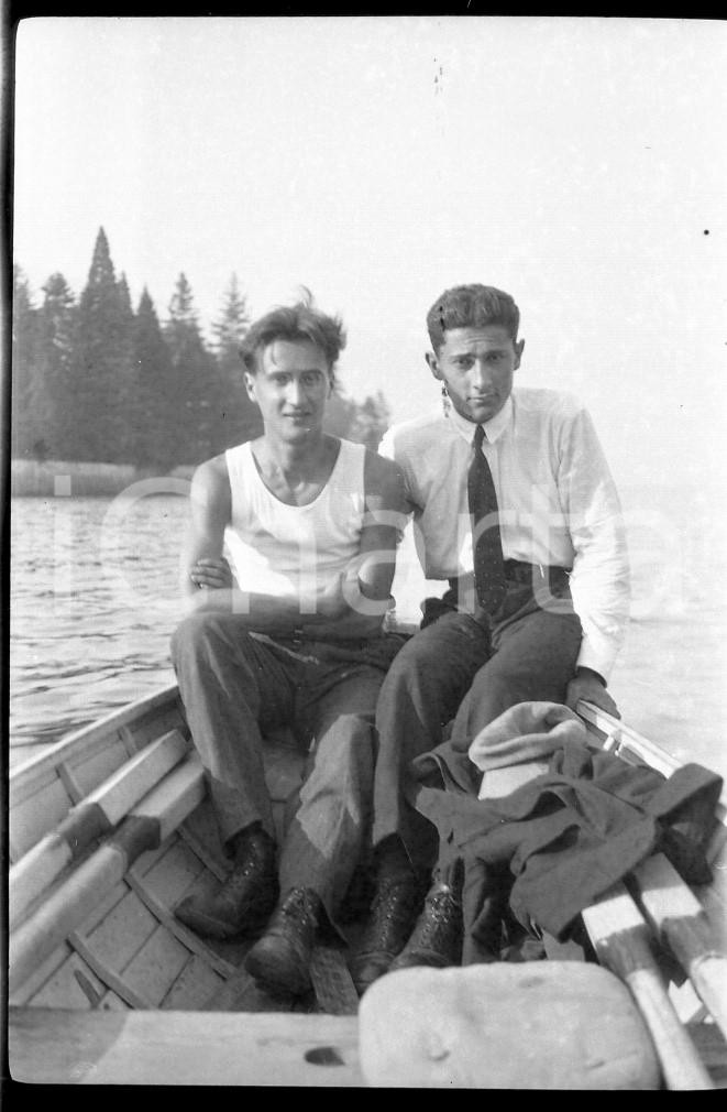 Fotografia d epoca originale 1921 CANNERO VB Amici in barca sul lago NEGATIVO ORIGINALE 1