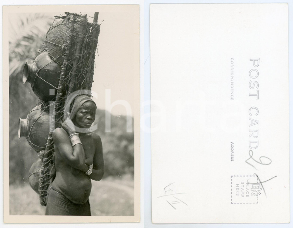 1930 C. ZAGOURSKI «L'Afrique qui disparaît» Equateur - Femmes au travail - n.27  Fotocartolina postale d'epoca, appartenente alla 2^ serie &laquo;L'Afrique qui dispara&icirc;t&raquo; del fotografo Casimir Zagourski (L&eacute;opoldville).N&deg; 27, non viaggiata.CONDIZIONI: G FORMATO: 9x14 cm     originale e autentica 1