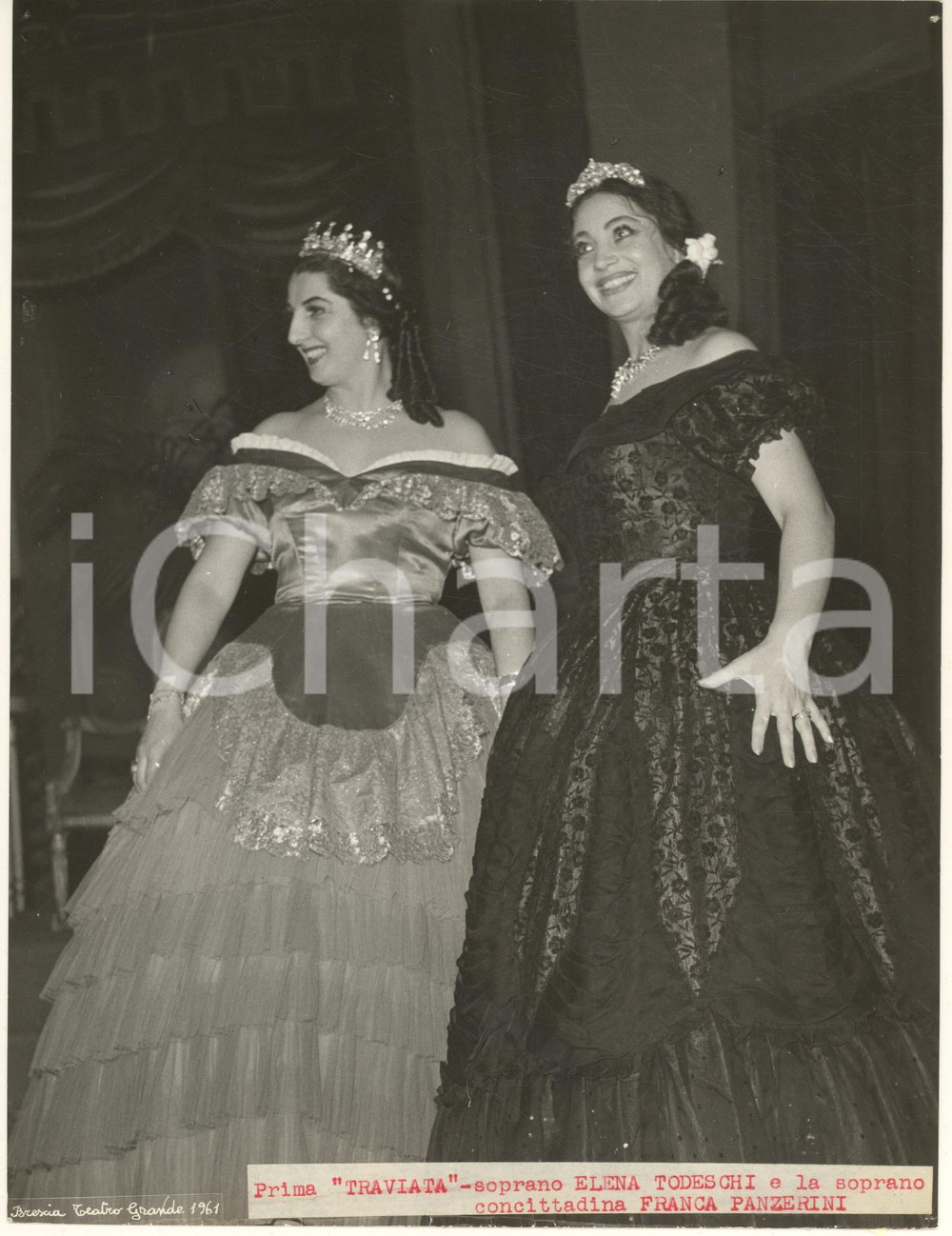 Fotografia d epoca originale 1961 BRESCIA Teatro Grande Traviata  Soprani Elena TODESCHI Franca PANZERINI 1