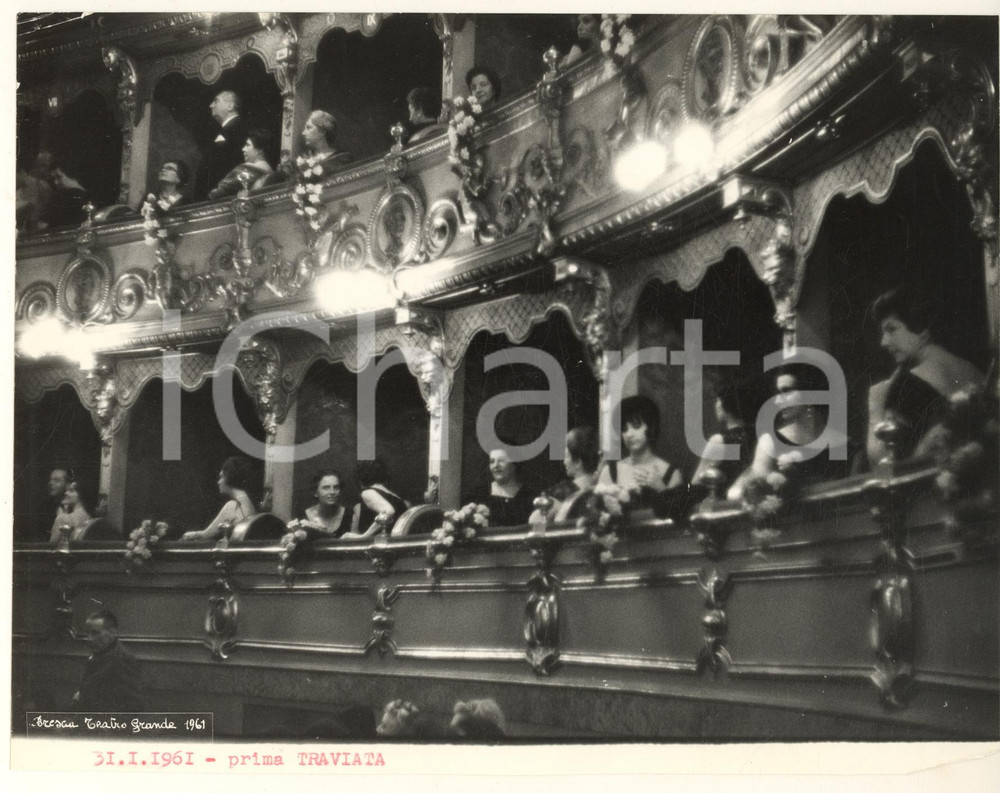 Fotografia d epoca originale 1961 BRESCIA Teatro Grande  Prima della Traviata  Palchi  Foto 24x18 4 1
