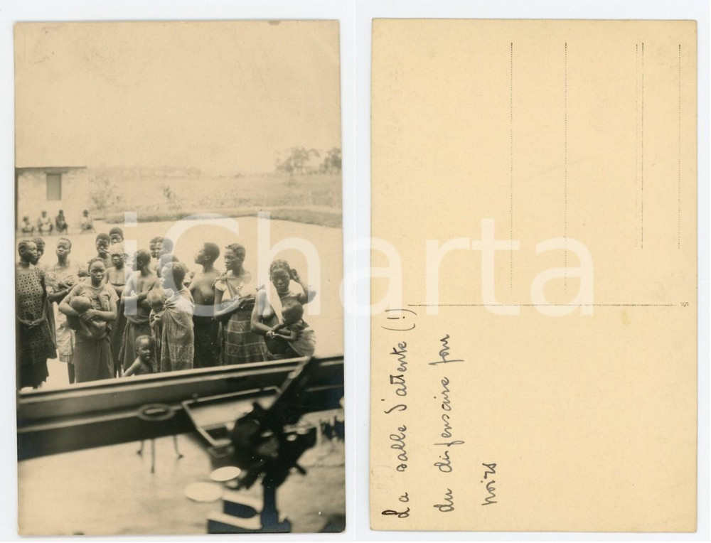 1940 ca AFRIQUE CONGO BELGE Dispensaire pour noirs - Salle d'attente *Photo 9x14  Fotografia originale d'epoca, in formato cartolina postale.Didascalia manoscritta al verso.  GOOD/buono  FORMATO: 9x14 cm originale e autentica 1