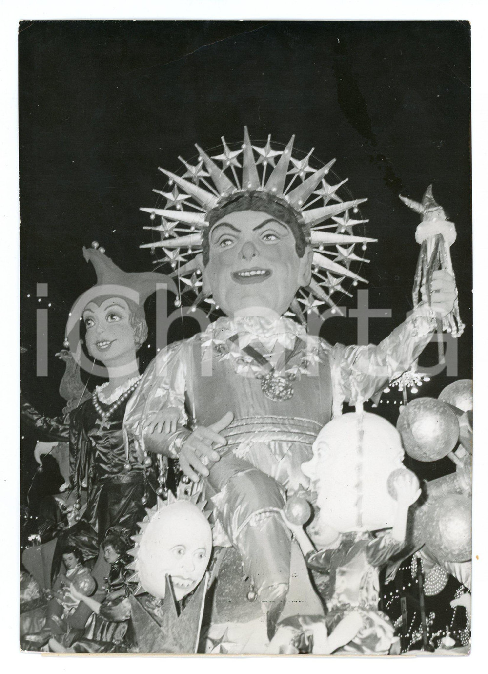 Fotografia d epoca originale 1959 NICE Entrée du roi CARNAVAL chevauchant une fusée Photo 13x18 cm 1