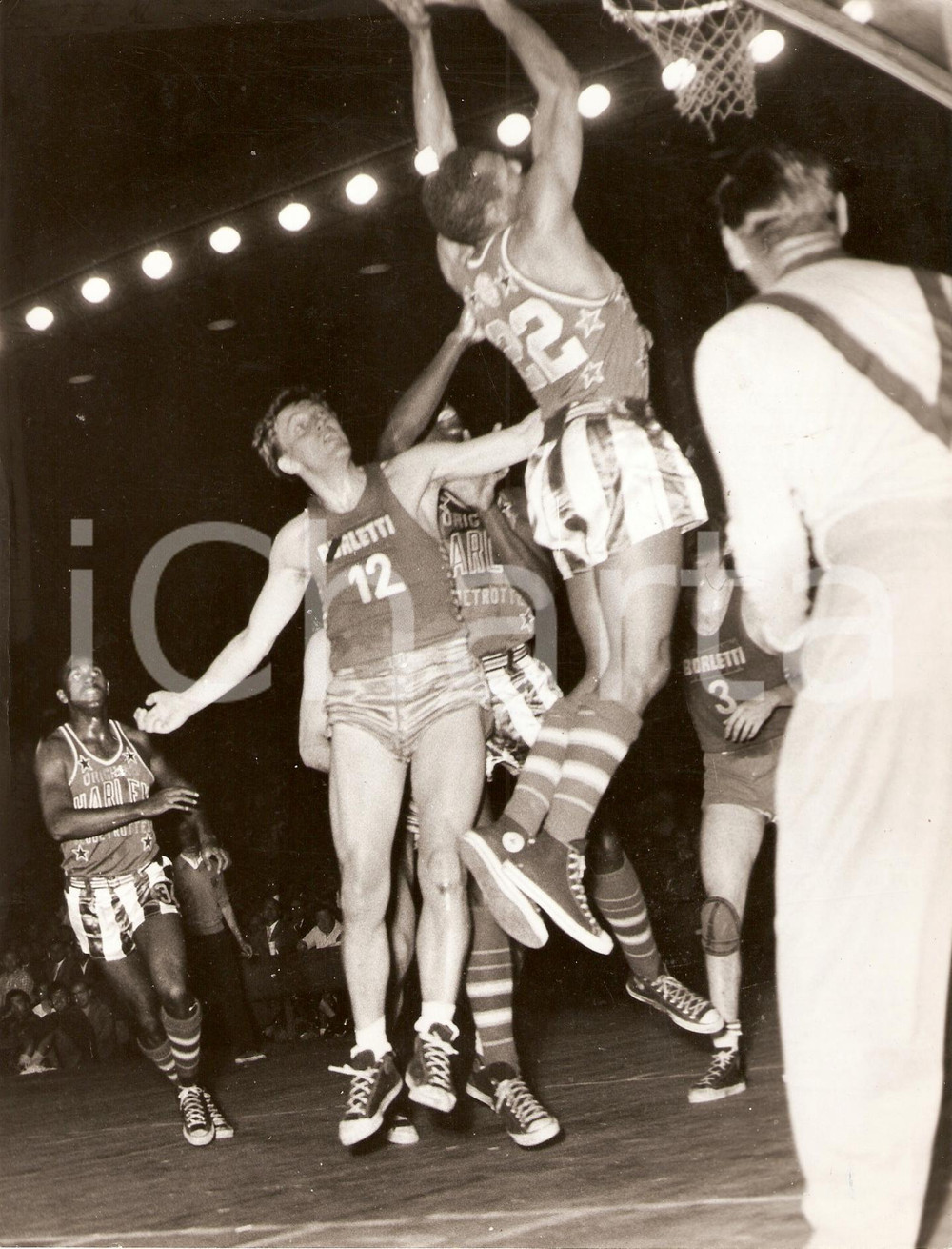 Fotografia d epoca originale 1952 MILANO OLIMPIA Borletti vs HARLEM GLOBETROTTERS  Foto 3 1