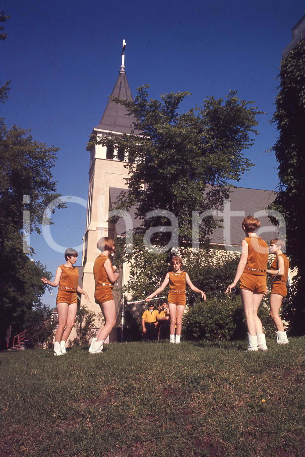 Fotografia d epoca originale 1980 EVELETH MINN Girls playing LEE BALTERMAN unsigned 35mm vintage slide 1