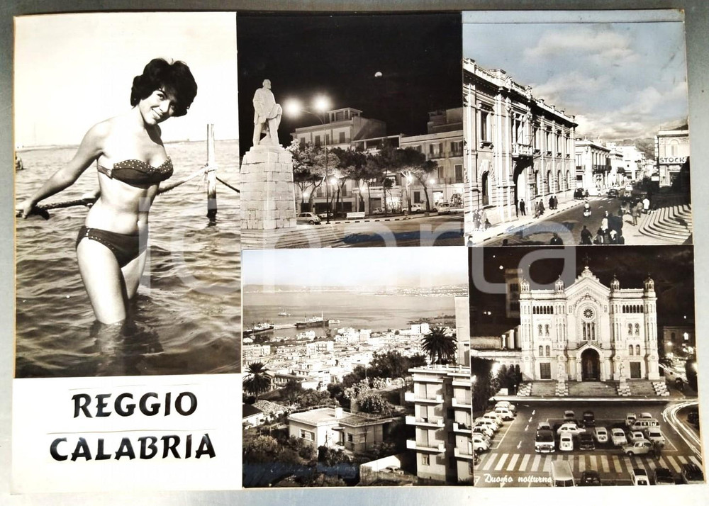 1960 ca REGGIO CALABRIA Pin-up e Corso Garibaldi Bozzetto preparatorio cartolina Bozzetto preparatorio per cartolina postale.Collage su cartoncino flessibile.  FAIR/discreto Lievi smussature ai margini, evidenti cancellature FORMATO: 45x32 cm originale e autentica 1