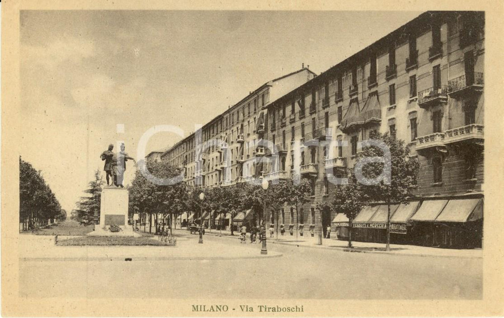 Cartolina originale da collezione 1930 ca MILANO Via TIRABOSCHI con monumento a Giordano OTTOLINI Cartolina FP NV 1