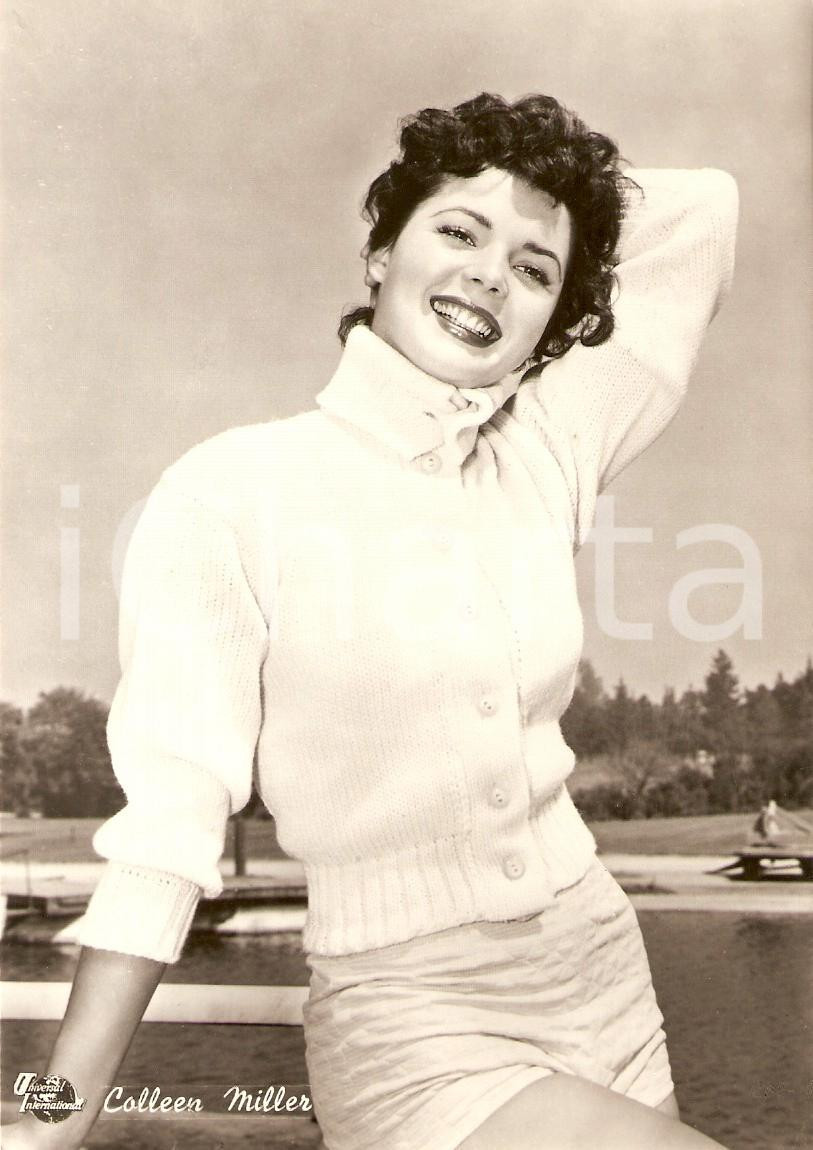 Cartolina originale da collezione 1955 ca CINEMA Colleen MILLER Portrait with polo neck sweater Cartolina 1 1