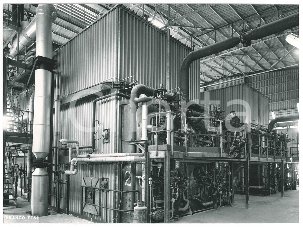 Fotografia d epoca originale 1975 ca LEGNANO Ditta Franco TOSI Meccanica  Interno stabilimento Foto 1 1