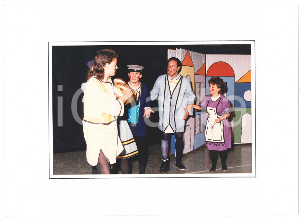 Fotografia d epoca originale 1985 SARONNO Gruppo Palcoscenico GIACOMETTO E L OCA D ORO Martina DI RIENZO 3 1