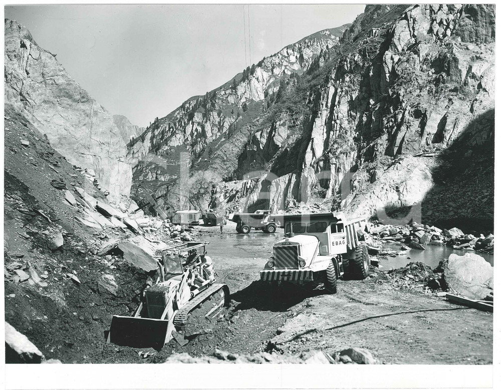 Fotografia d epoca originale 1963 LAI DA CURNERA SVIZZERA Costruzione della diga  Cantiere 6  Foto 1