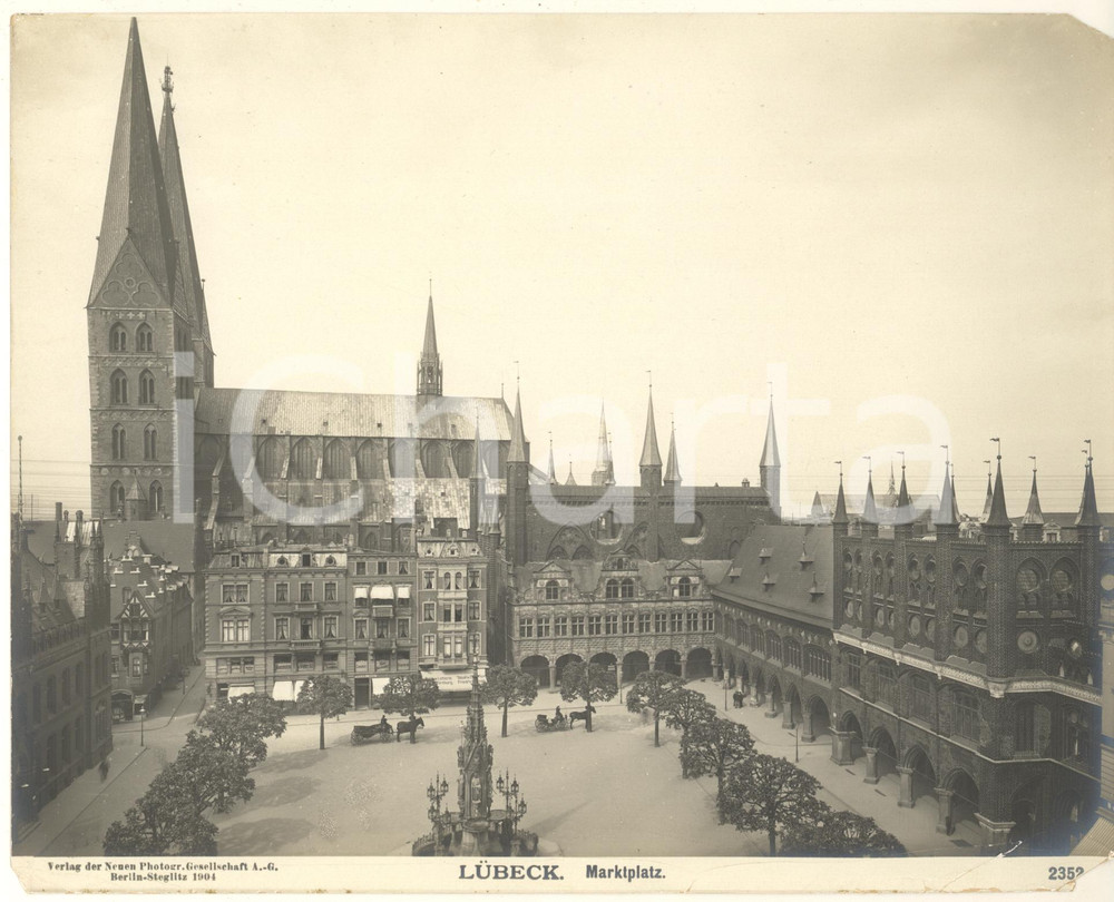 Fotografia d epoca originale 1904 LUBECK GERMANY Marktplatz Foto ANIMATA carrozze n. 2352 2 1