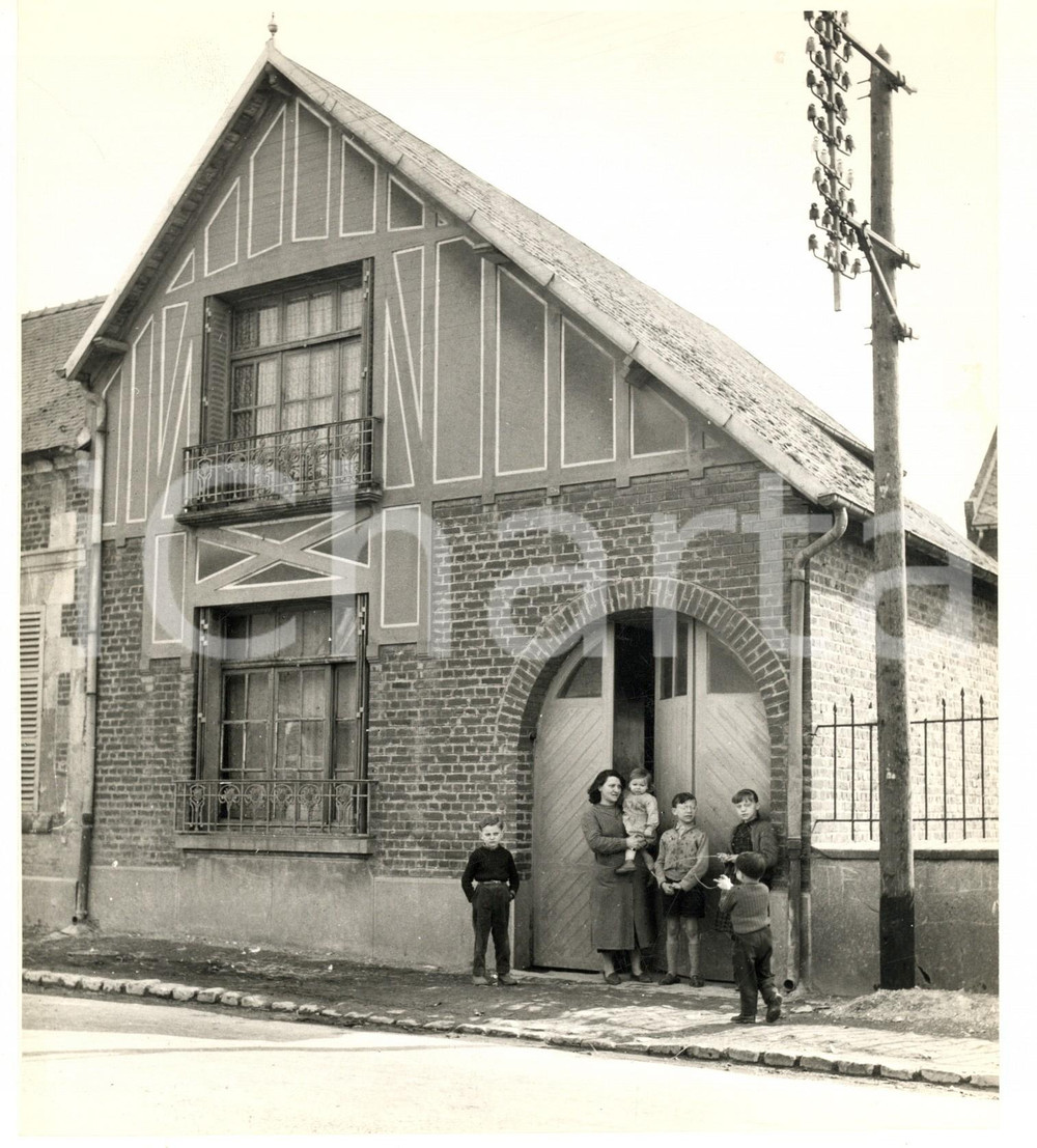 Fotografia d epoca originale 1958 MONT D ORIGNY Famiglia di Wayne POWERS disertore americano Foto 1 1