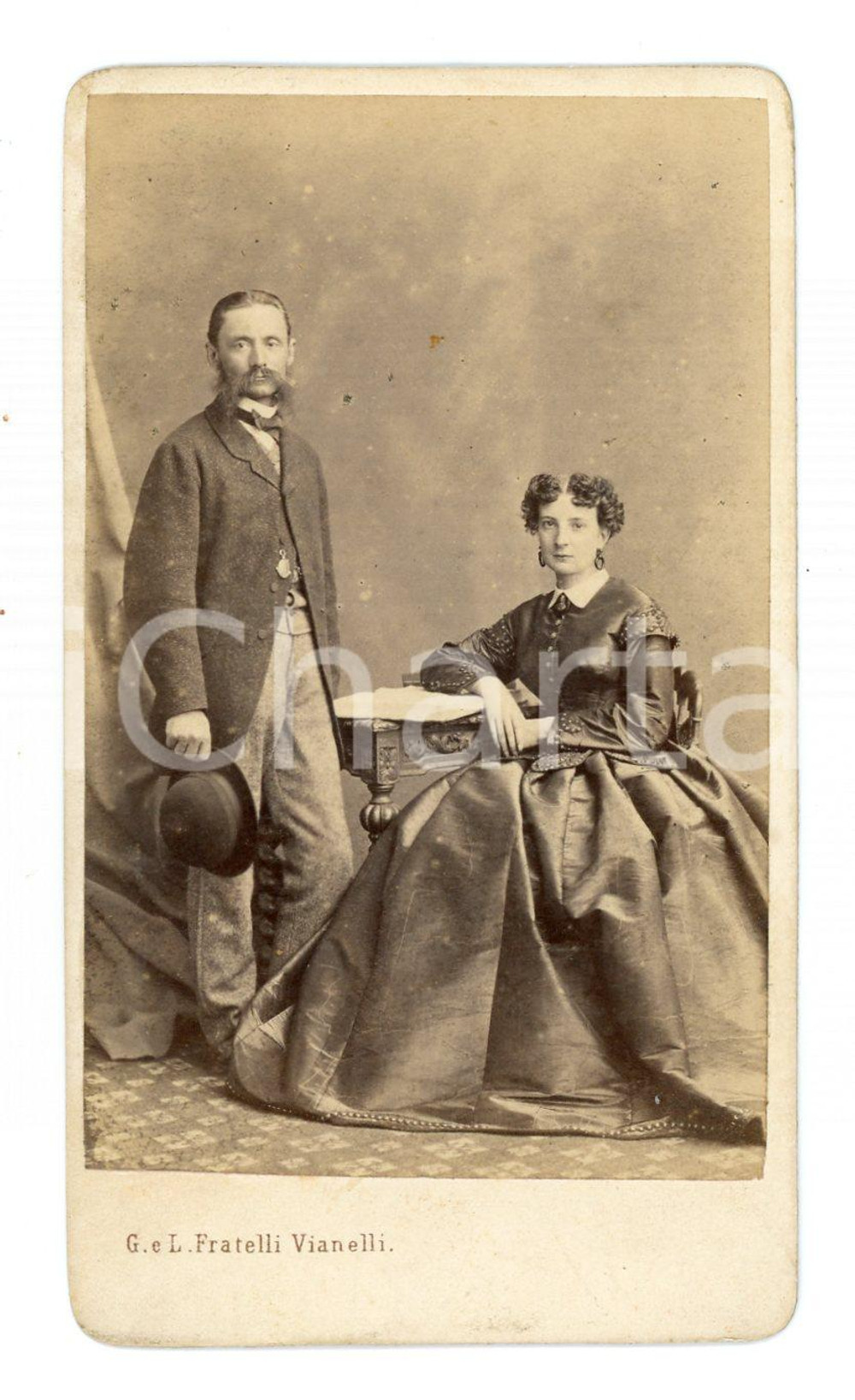 Fotografia d epoca originale 1890 ca VENEZIA Marito e moglie  Foto Fratelli Giuseppe e Luigi VIANELLI  CDV 1