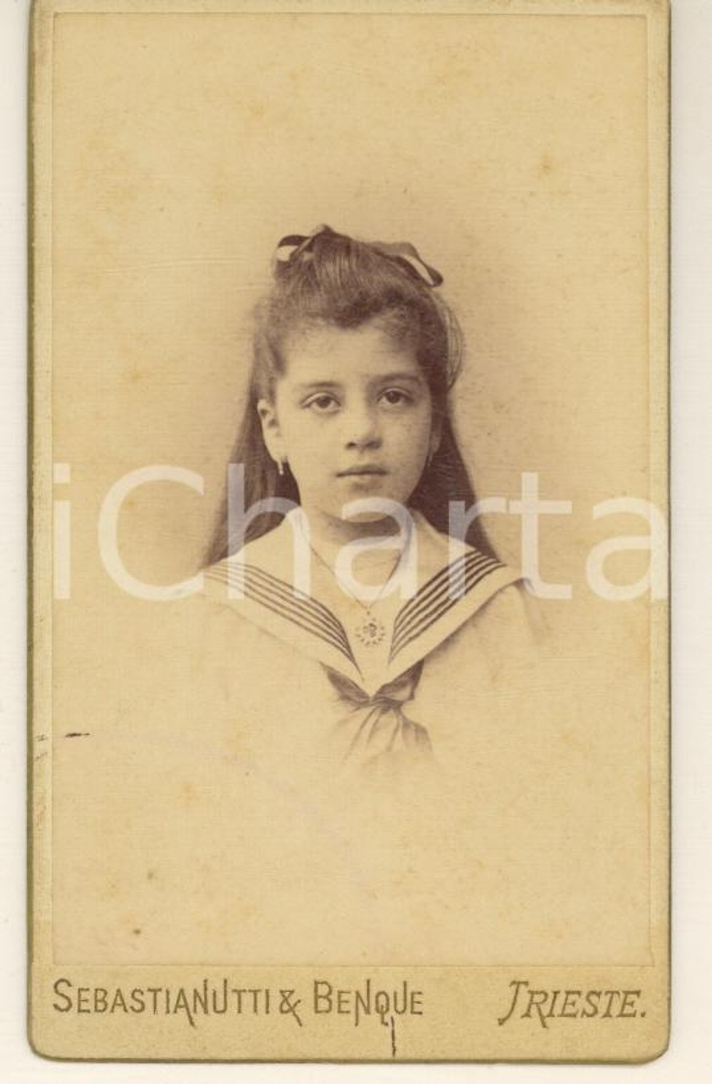 Fotografia d epoca originale 1901 TRIESTE Matilde FINATO bambina  Ritratto  Foto Francesco BENQUE CDV 1