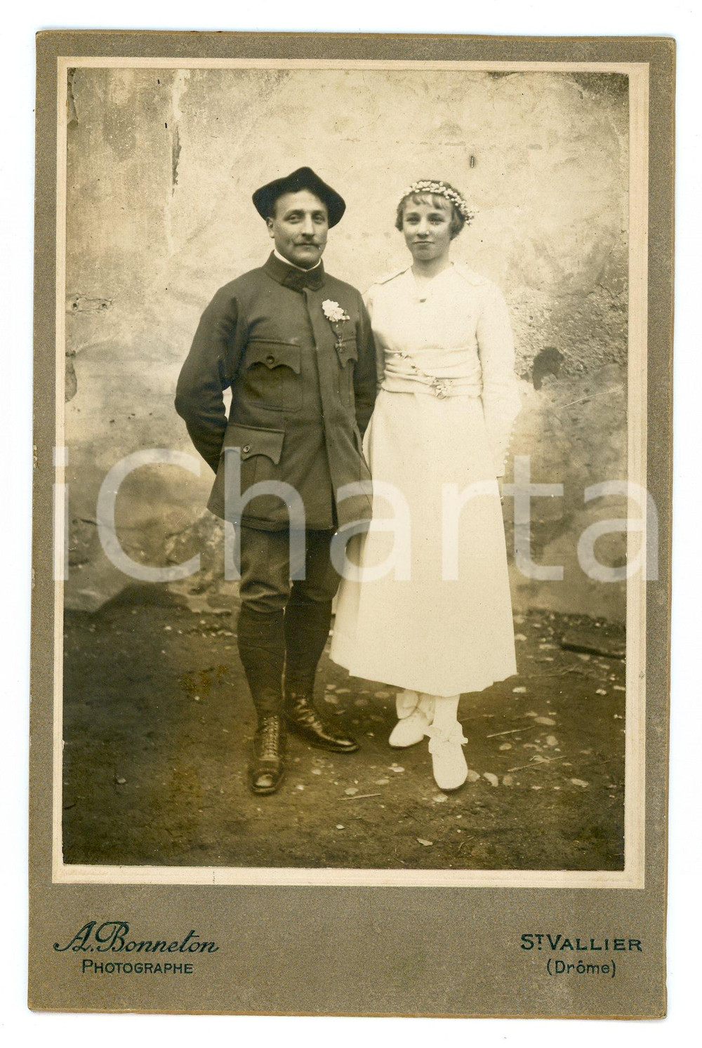 Fotografia d epoca originale 1890 ca ST. VALLIER  MATRIMONIO Sposi il giorno delle nozze  Foto A. BONNETON 1