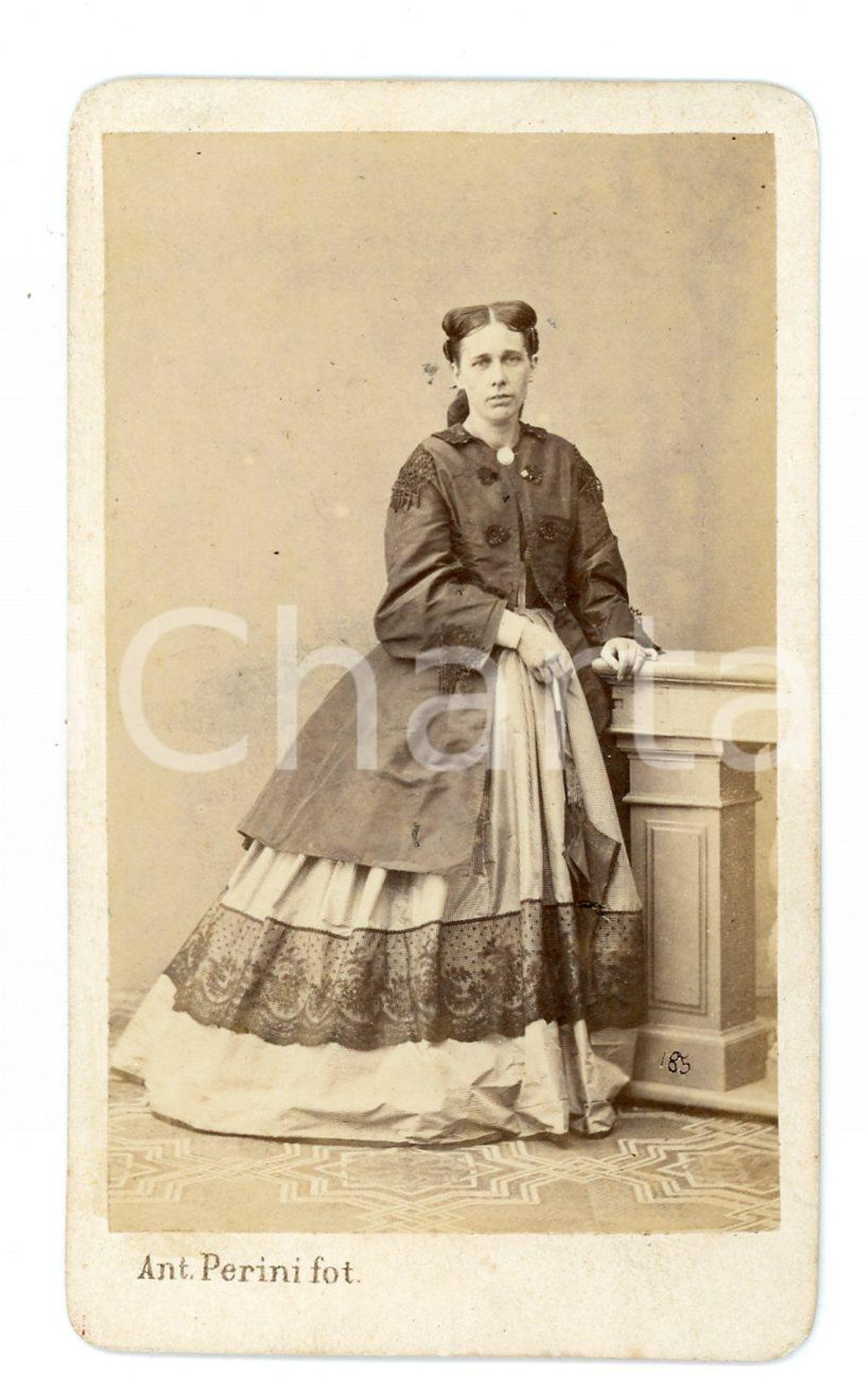 Fotografia d epoca originale 1890 ca VENEZIA Donna con ombrellino  Ritratto CDV Foto Antonio PERINI 1