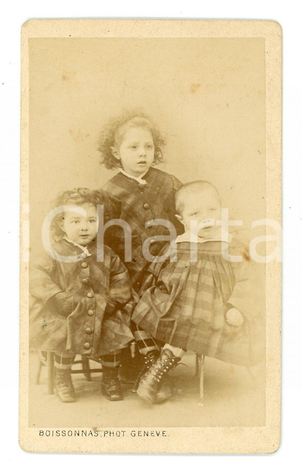 Fotografia d epoca originale 1890 ca GENÈVE Ritratto di tre sorelline  Photo BOISSONNAS  CDV 1