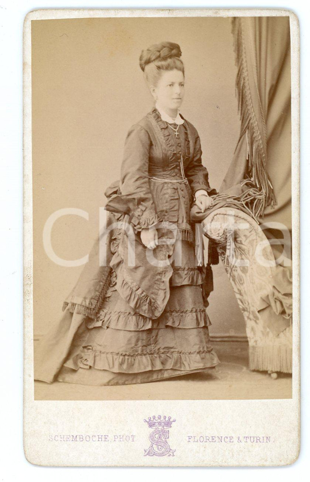 Fotografia d epoca originale 1890 ca FIRENZE ? Ritratto di donna con treccia  Foto SCHEMBOCHE  CDV 1