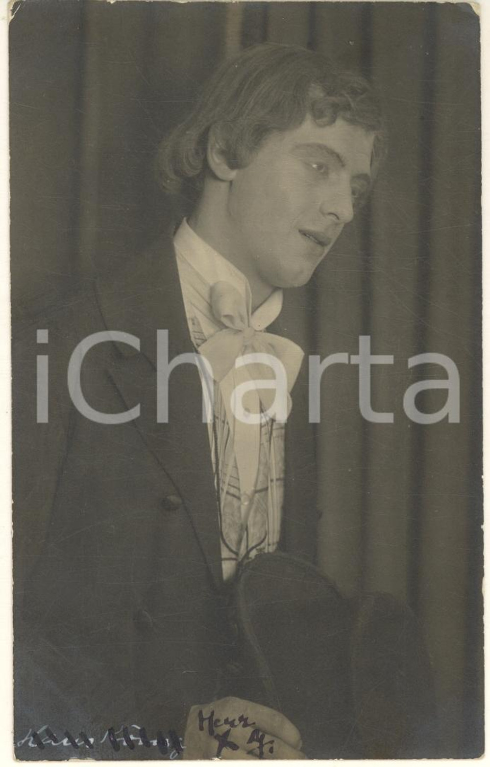 Fotografia d epoca originale 1930 ca GERMANY Hans RONIG in abito di scena  Foto con messaggio autografo 1